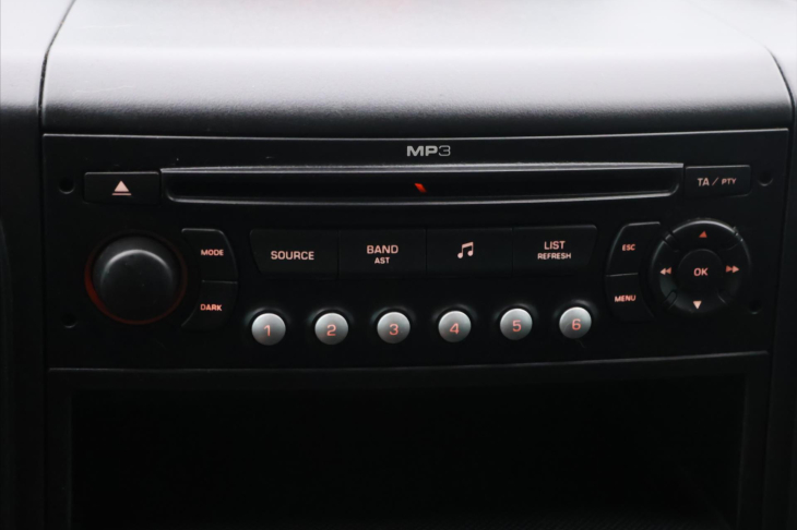 Peugeot Partner Tepee 1,6 HDI 80kW Premium Pano