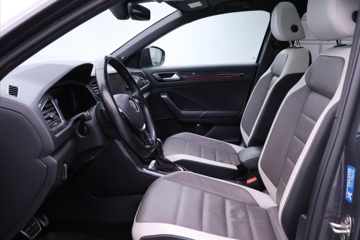 Volkswagen T-Roc 2,0 TSI 140kW DSG 4M Virtual