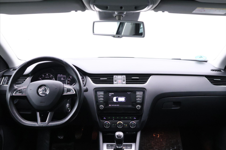 Škoda Octavia 1,4 TSI 103kW Elegance Xenon