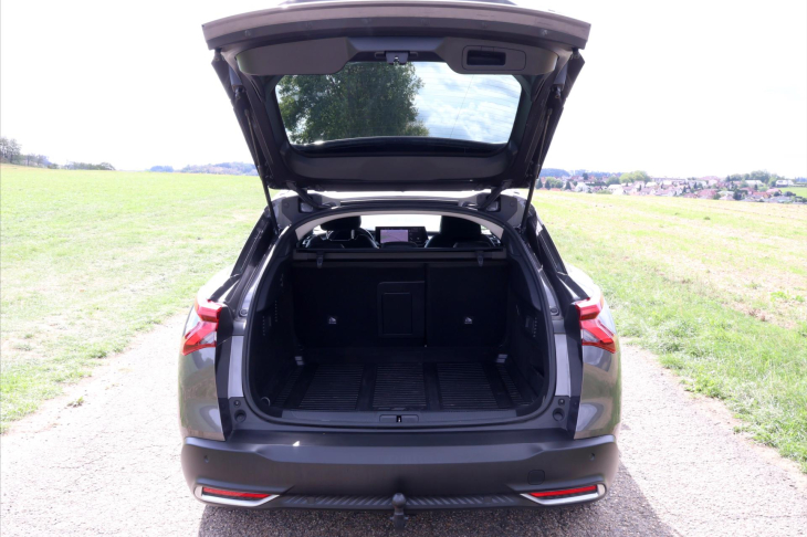 Citroën C5 X 1,6 PT 180k CZ Exclusive DPH