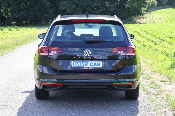 Volkswagen Passat 2,0 TDI 140kW DSG LED Aut.klima