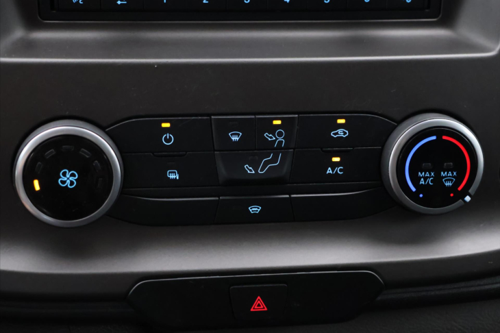 Ford Transit Custom 2,0 TDCi Pojízdná Dílna CZ DPH