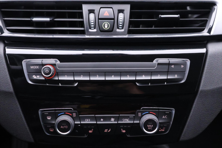 BMW X1 2,0 20i 131kW Aut. xDrive CZ