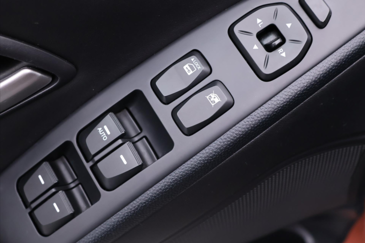 Hyundai ix35 1,6 GDI 99KW TRIKOLOR KLIMA