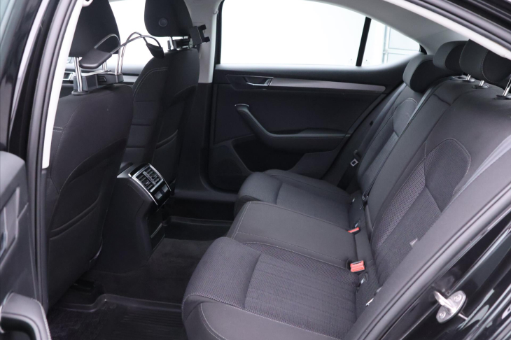 Škoda Superb 2,0 TSI 140kW DSG CZ Style DPH