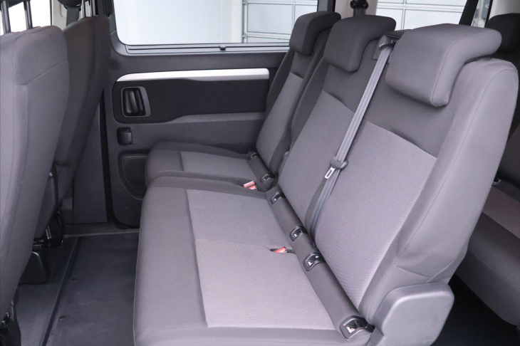 Toyota ProAce Verso 2,0 D-4D 130kW Shuttle 8-Míst