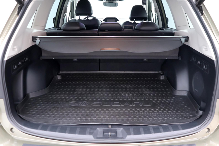 Subaru Forester 2,0 e-Boxer 110kW Executive CZ