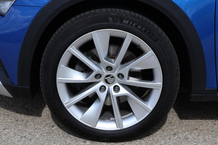 Škoda Superb 2,0 TDI DSG 4x4 CZ Scout DPH