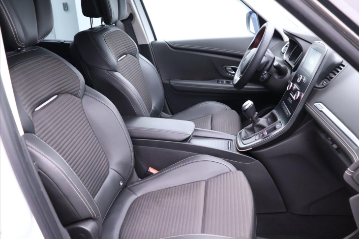 Renault Grand Scénic 1,6 DCi 96kW CZ LED Tažné