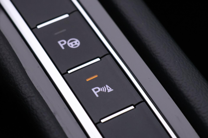 Volkswagen Arteon Shooting Brake 2,0 TDI DSG Elegance CZ DPH