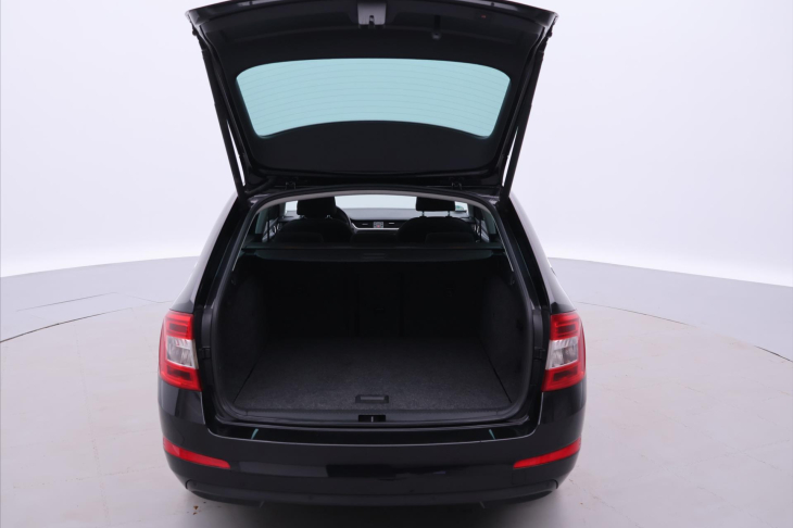 Škoda Octavia 1,4 TSI 103kW Elegance Xenon