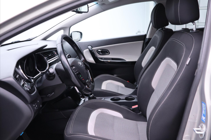 Kia Ceed 1,6 CRDi 100kW Exclusive CZ