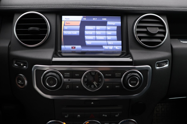 Land Rover Discovery 3,0 TDV6 HSE CZ