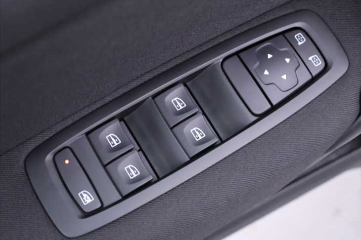 Renault Mégane 1,2 TCe 74kW CZ Aut.klima