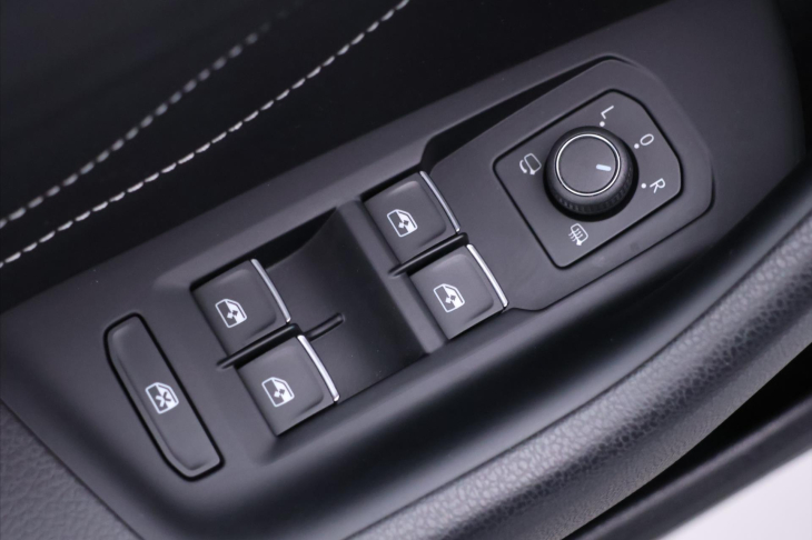 Volkswagen Arteon Shooting Brake 2,0 TSI 206 kW R-line DSG DPH CZ