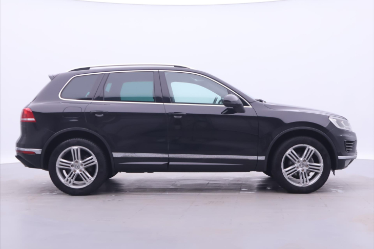 Volkswagen Touareg 3,0 TDI V6 DSG R-LINE CZ 4M