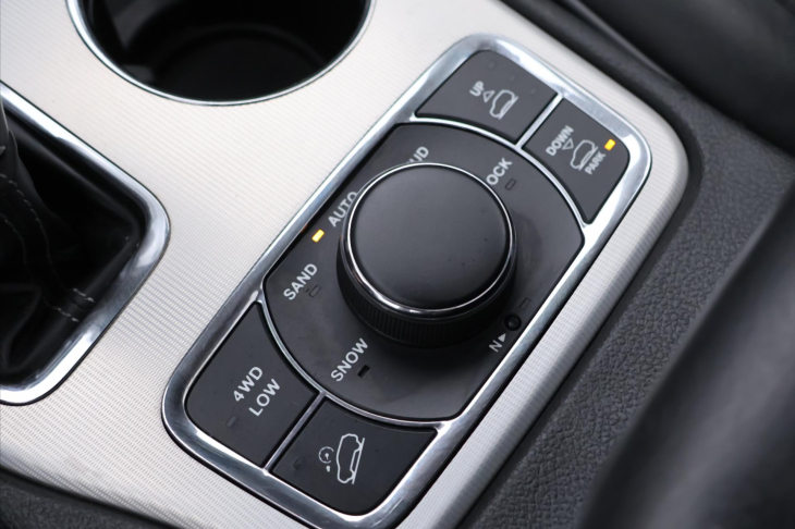 Jeep Grand Cherokee 3,0 V6 184kW Summit 4WD PANO
