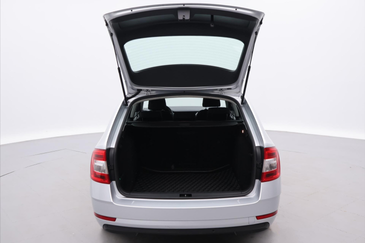 Škoda Octavia 1,6 TDI 85kW Ambition 4x4 CZ
