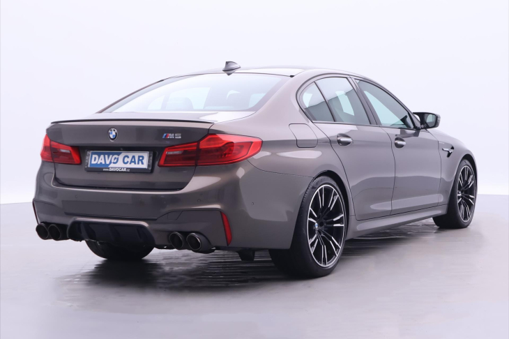 BMW M5 4,4 V8 441kW xDrive Individual DPH CZ