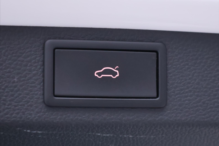 Škoda Karoq 2,0 TDI 110kW CZ Style Virtual DPH
