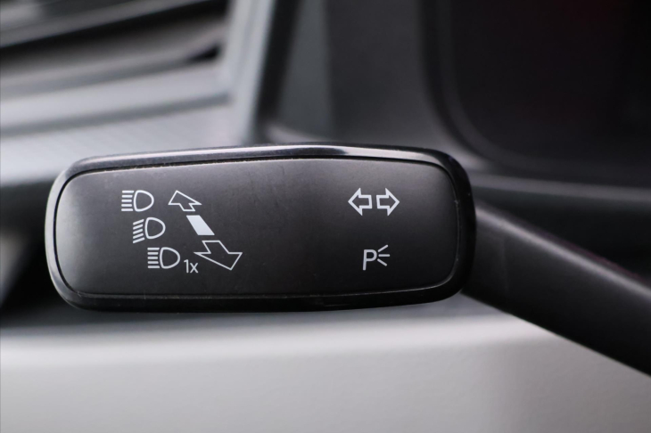 Volkswagen Transporter 2,0 TDI Klima 1.Maj DPH