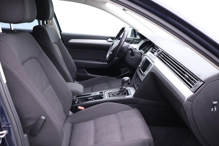 Volkswagen Passat 1,4 TSI 110kW DSG Comfort LED