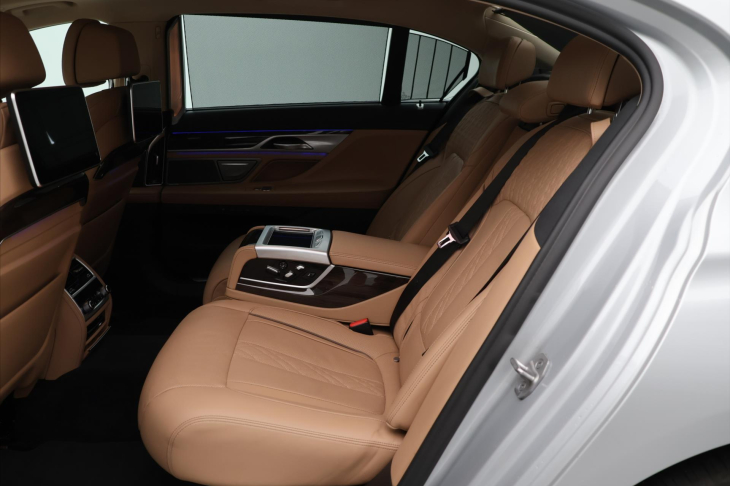 BMW Řada 7 3,0 730LD xDrive CZ DPH