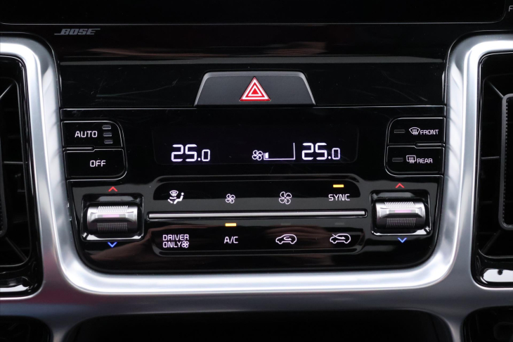 Kia Sorento 1,6 T-GDi 132 kW Premium CZ DPH