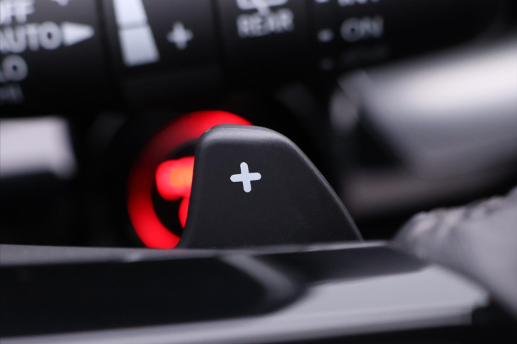 Honda CR-V 2,0 Hybrid Elegance 109kW 4WD