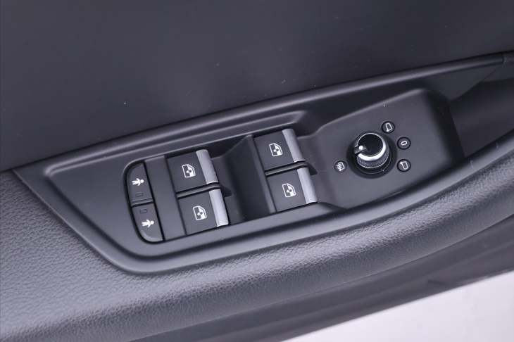 Audi A4 2,0 TDI 140kW Aut Quattro CZ