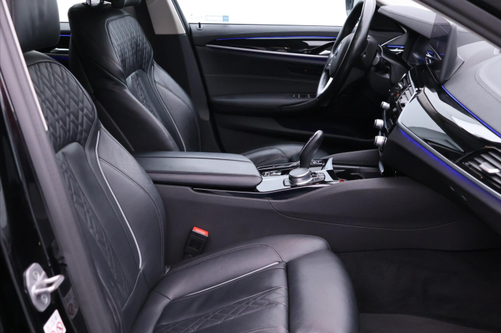 BMW Řada 5 3,0 530d xDrive 210kW Aut.