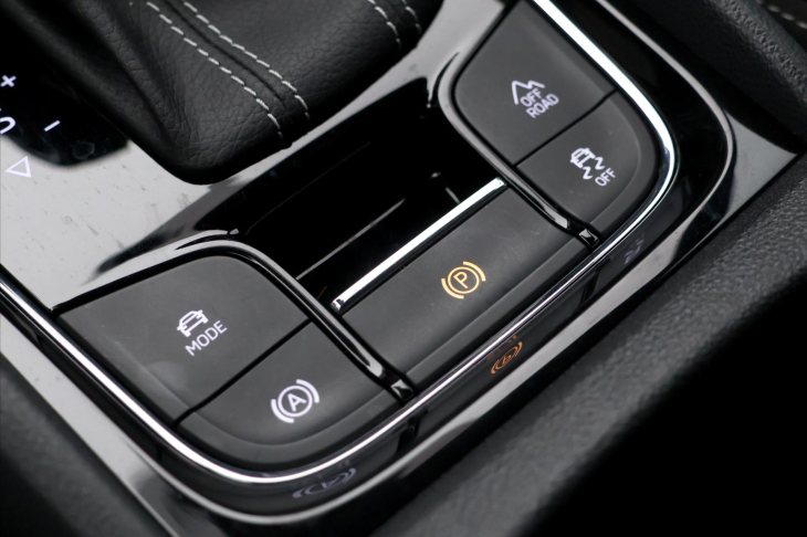 Škoda Kodiaq 2,0 TDI 147kW 4x4 DSG Sportline DPH