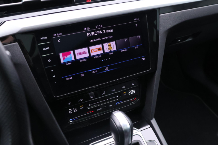 Volkswagen Arteon Shooting Brake 2,0 TSI 140kW DSG R-line HUD