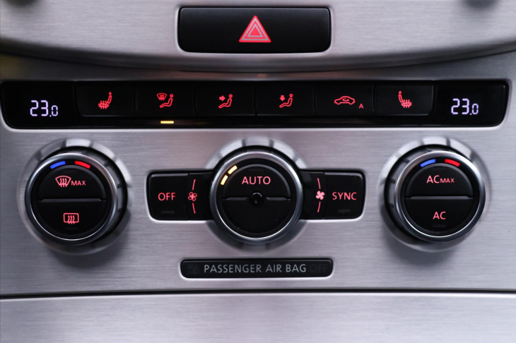 Volkswagen Passat 2.0 TSI 155kW DSG Highline CZ