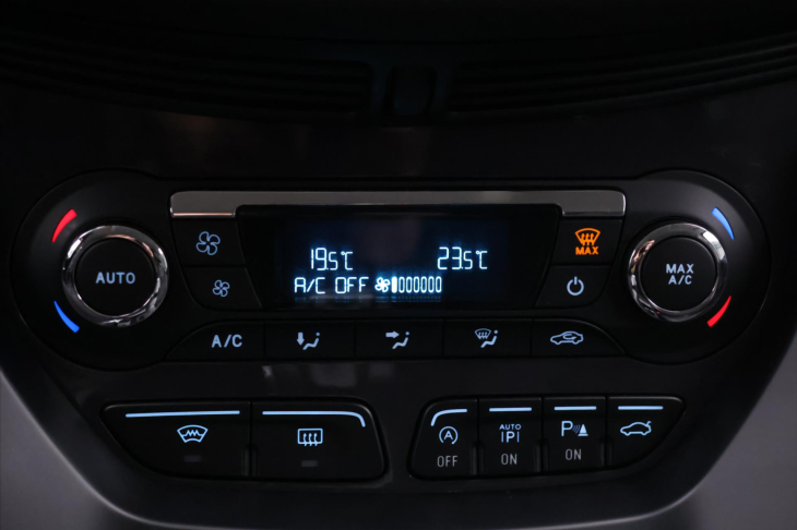 Ford Kuga 2,0 TDCi Titanium Plus 132kW 4x4