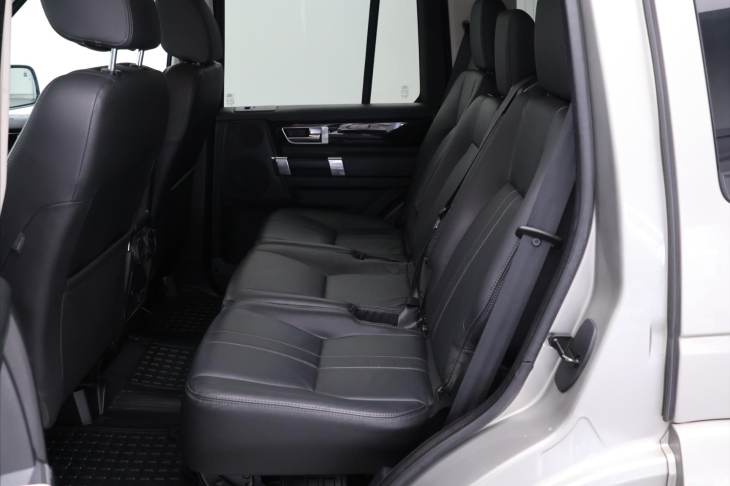 Land Rover Discovery 3,0 TDV6 HSE CZ