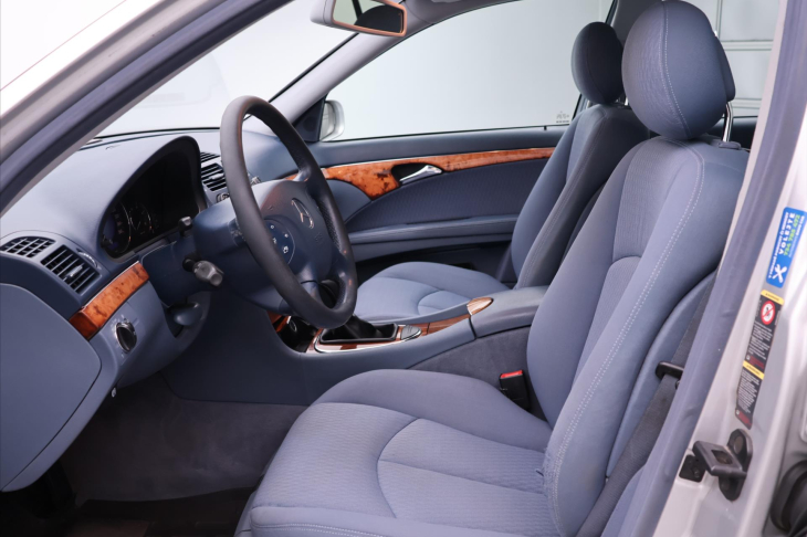 Mercedes-Benz Třídy E 2,7 270CDI 130kW Elegance