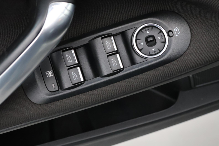 Ford Mondeo 2,0 TDCi 103 kW Aut.klima CZ