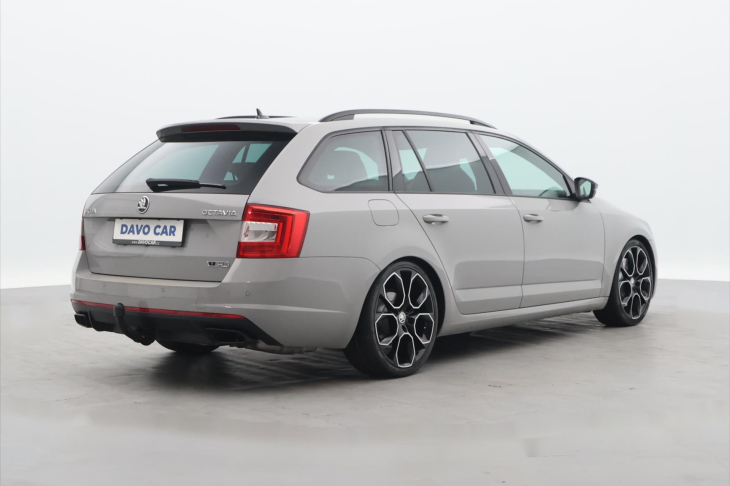Škoda Octavia 2,0 TSI RS 169kW Xenon Kůže