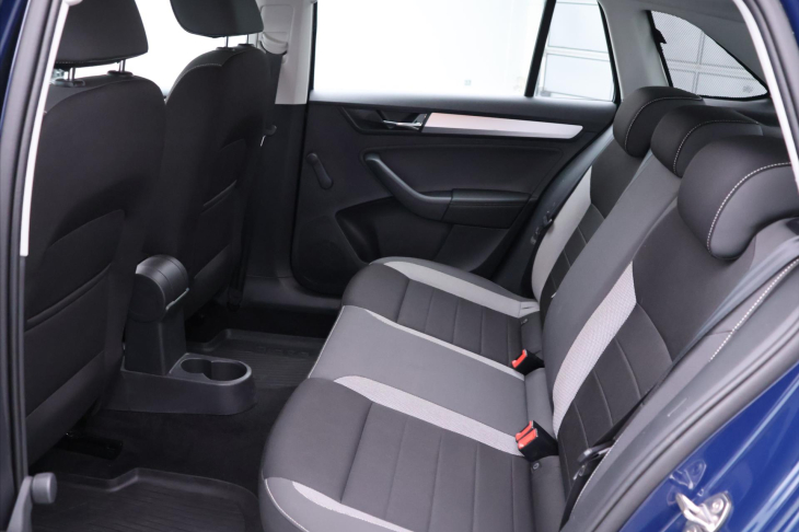 Škoda Rapid 1,4 TSI 92kW DSG CZ Tažné DPH