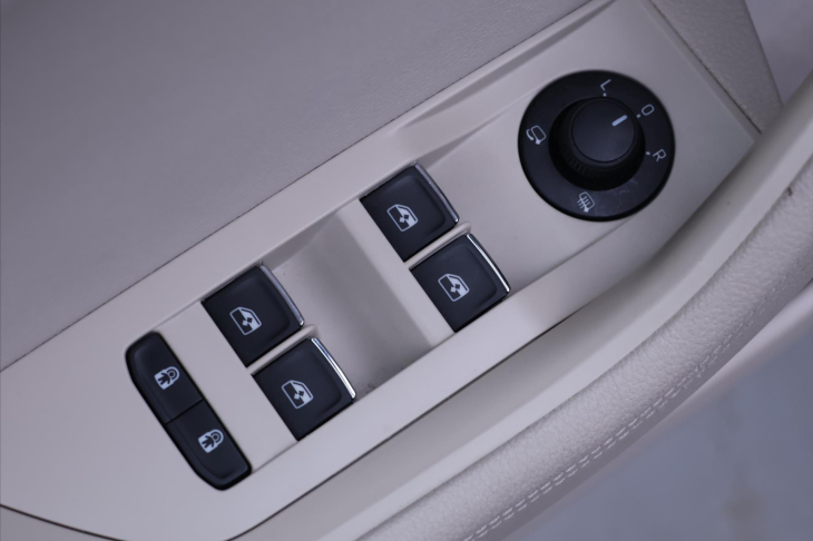 Škoda Superb 2,0 TDI 4x4 DSG L&K Matrix DPH