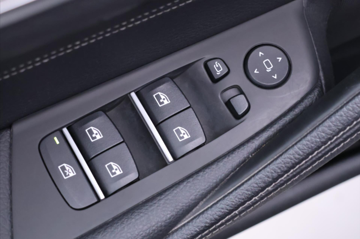 BMW Řada 5 2,0 530e xDrive Automat CZ DPH