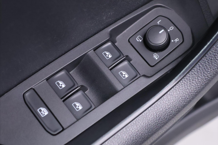 Škoda Karoq 2,0 TDI Scout 4x4 Virtual Navi