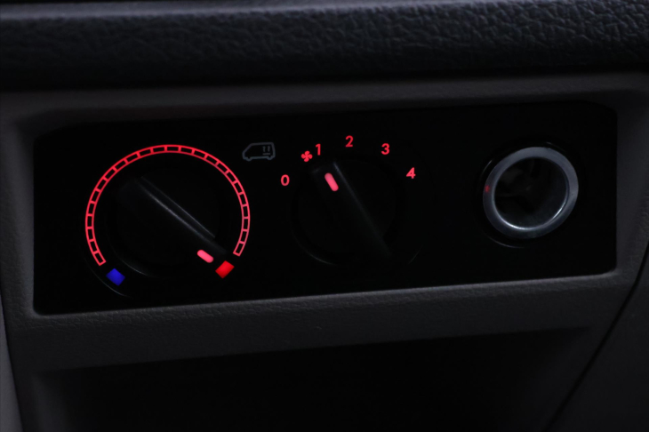 Volkswagen Transporter 2,0 TDI 110kW CZ 1.Maj LED DPH