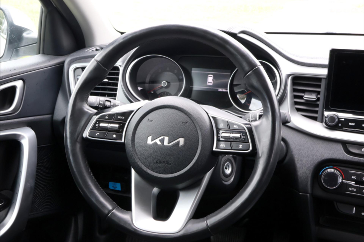 Kia Ceed 1,5 T-GDI 117kW DCT TOP DPH CZ