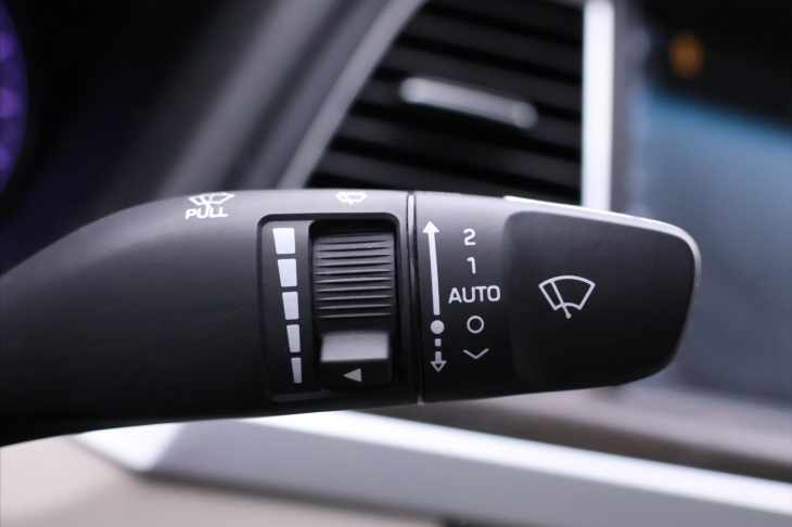 Hyundai Genesis 3,8 V6 232kW Exclusive 4x4 CZ