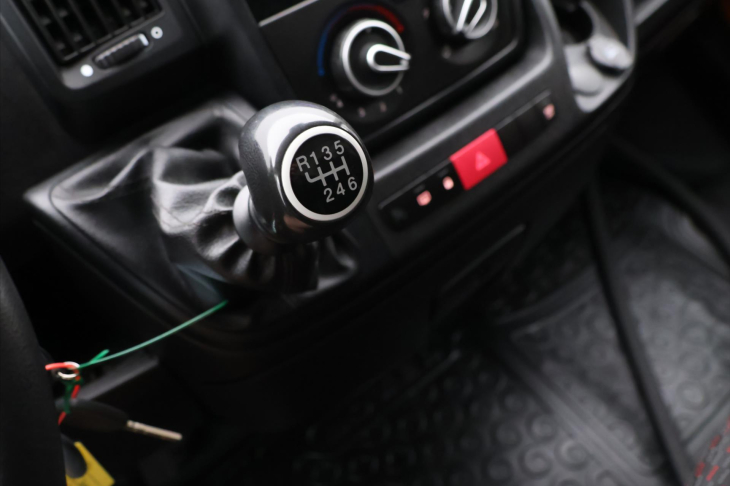 Peugeot Boxer 2,2 HDI 103kW L3H3 Tažné DPH