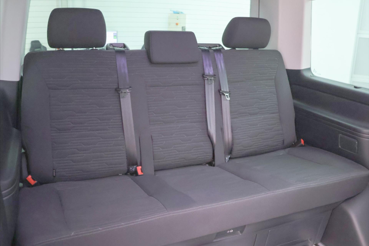 Volkswagen Multivan 2.0 TDI 150kW L 7-Míst DPH