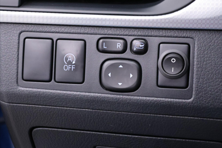 Toyota Avensis 2,0 D-4D 105kW CZ Navi Xenon