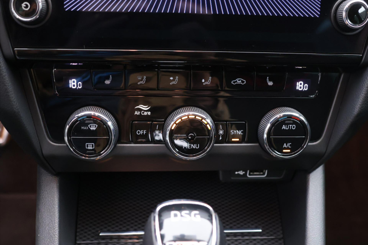 Škoda Octavia 2,0 TSI RS245 180kW DSG 1.Maj.
